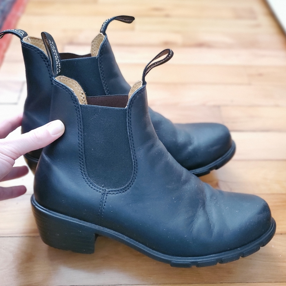 Heeled Blundstone Boots